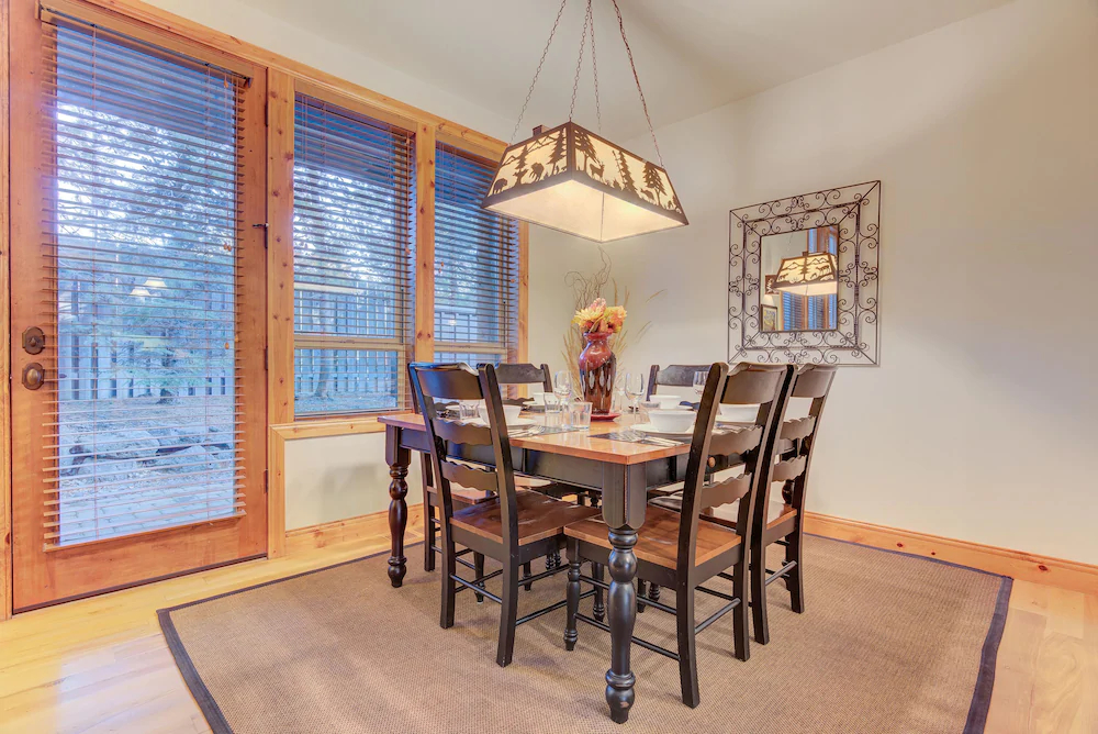 Aquila Lodges by Village Properties at Sunriver