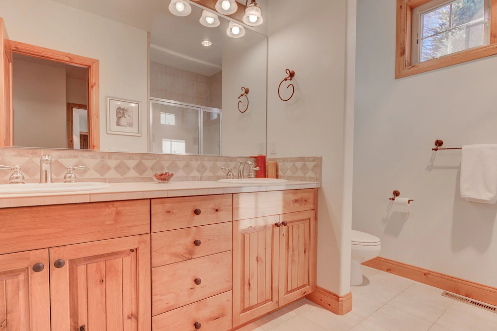 Aquila Lodges by Village Properties at Sunriver