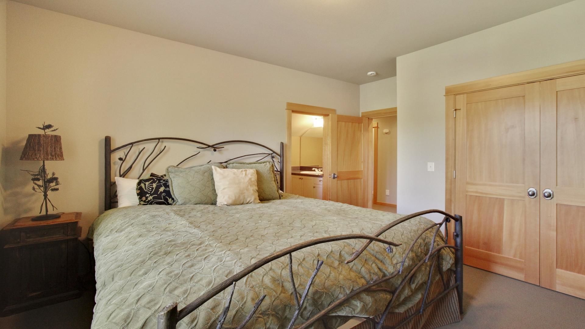 Fremont Crossing Condominiums