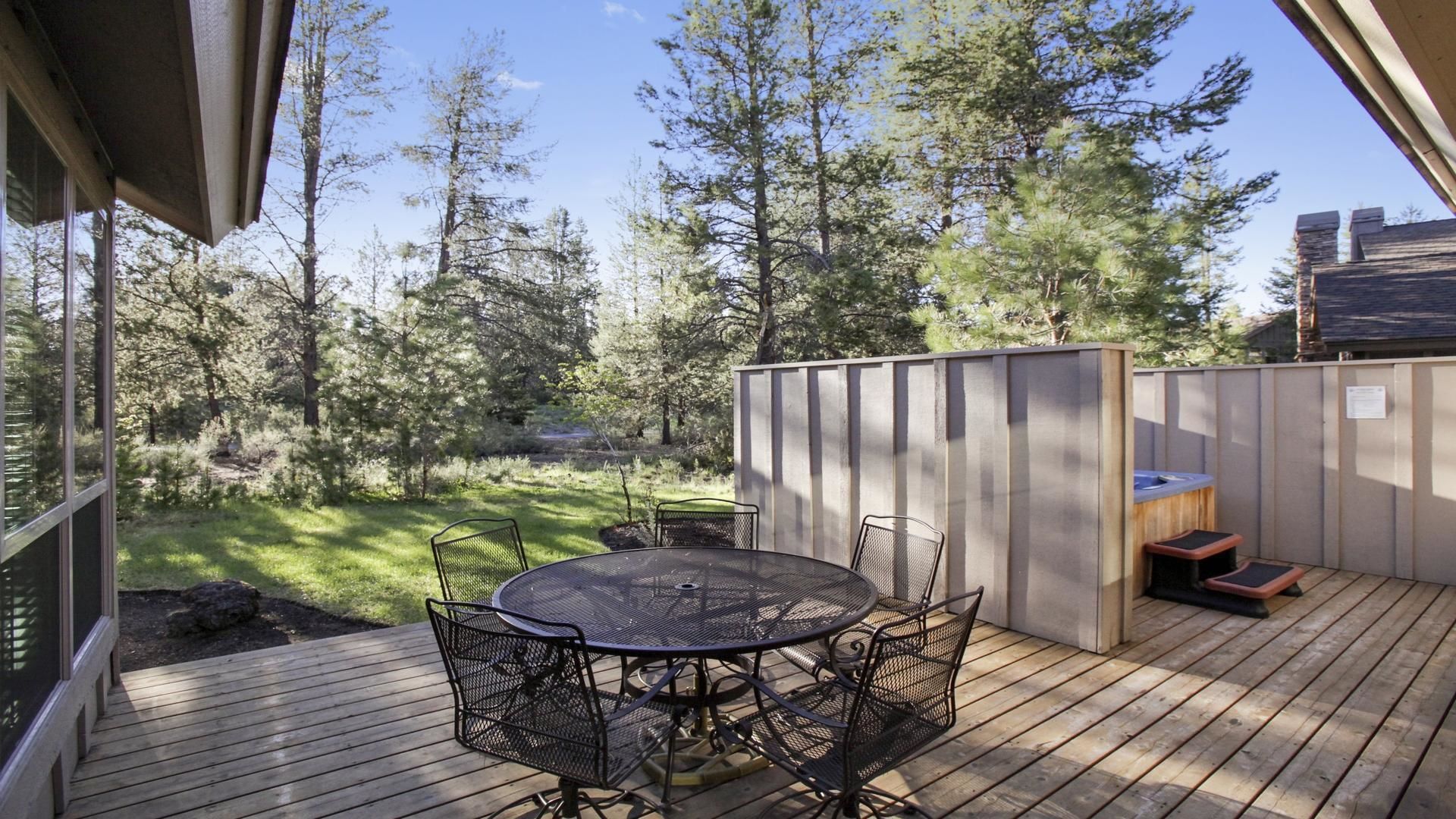 Fremont Crossing Condominiums