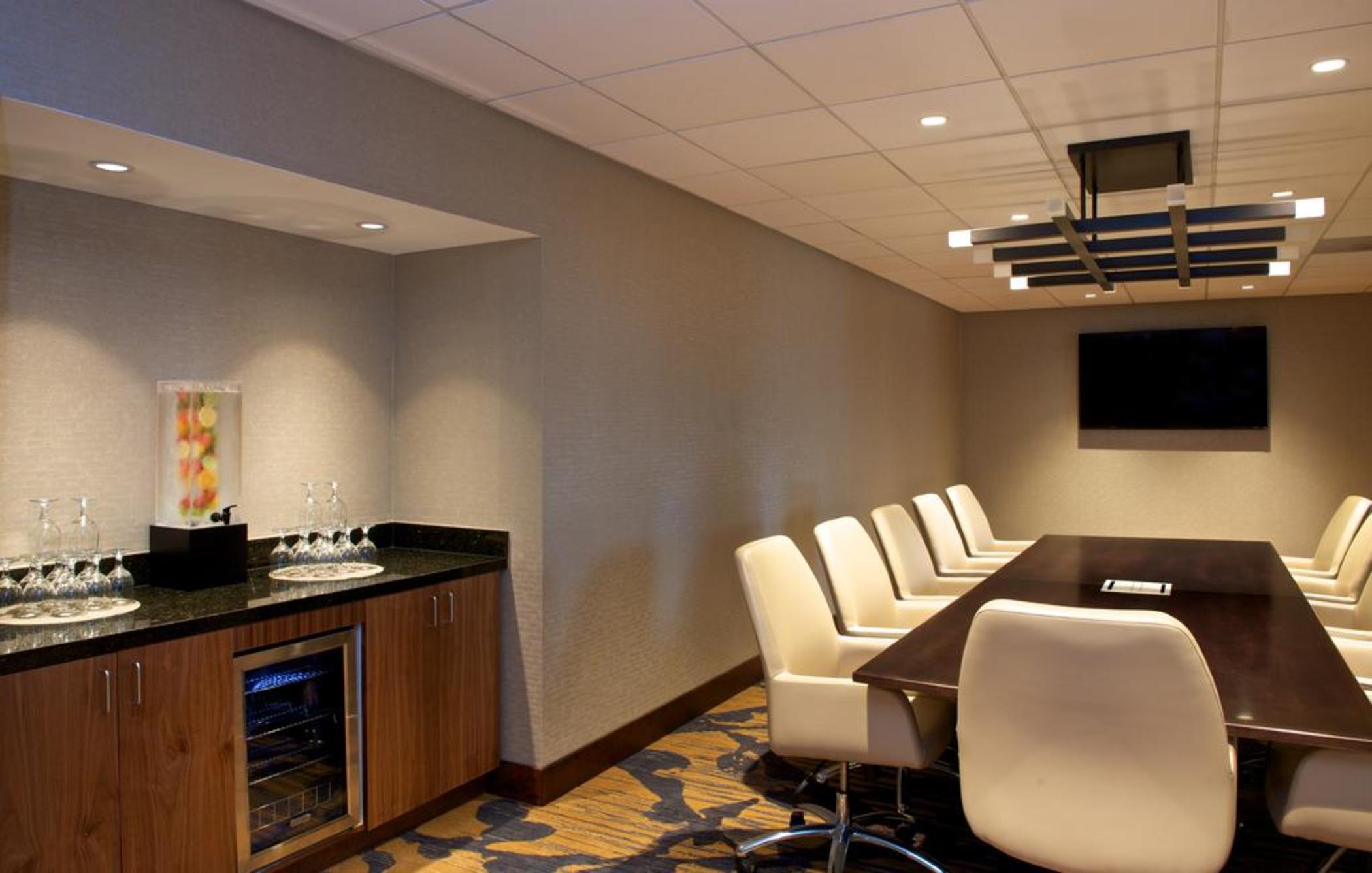 Embassy Suites by Hilton Portland Tigard