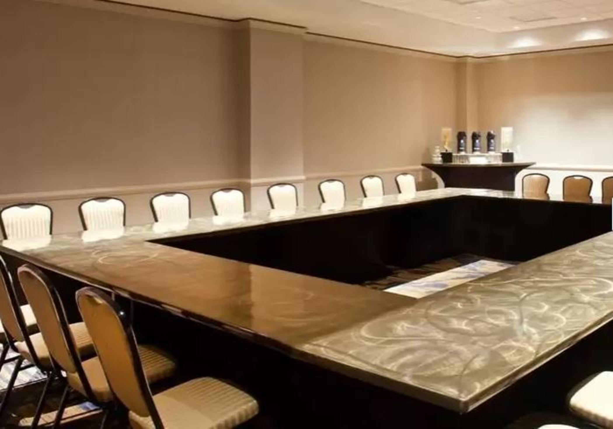 Embassy Suites by Hilton Portland Tigard