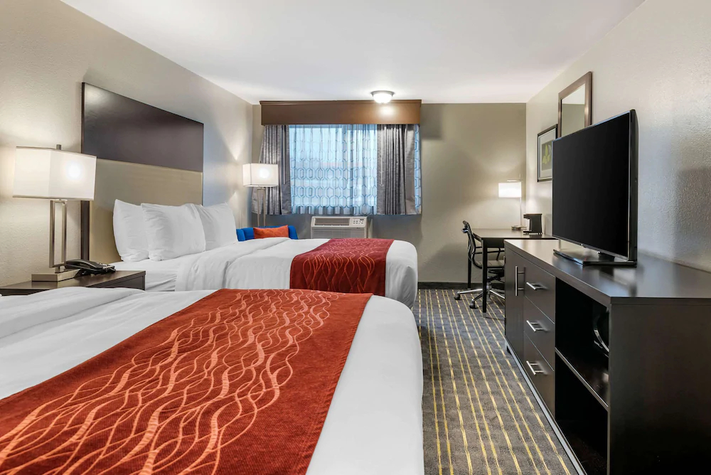 Comfort Inn & Suites