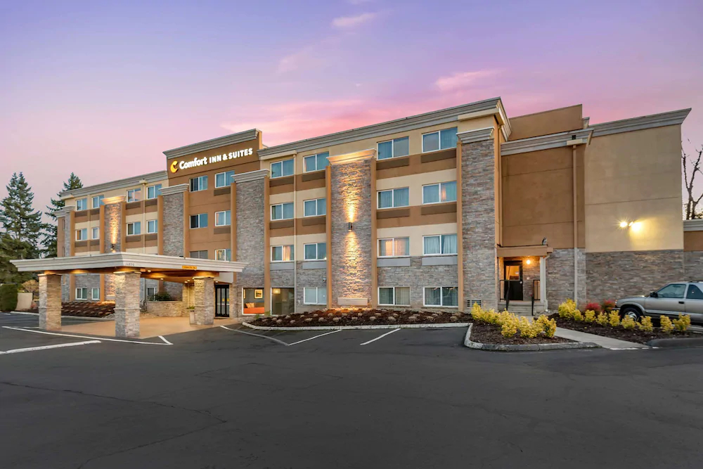 Comfort Inn & Suites