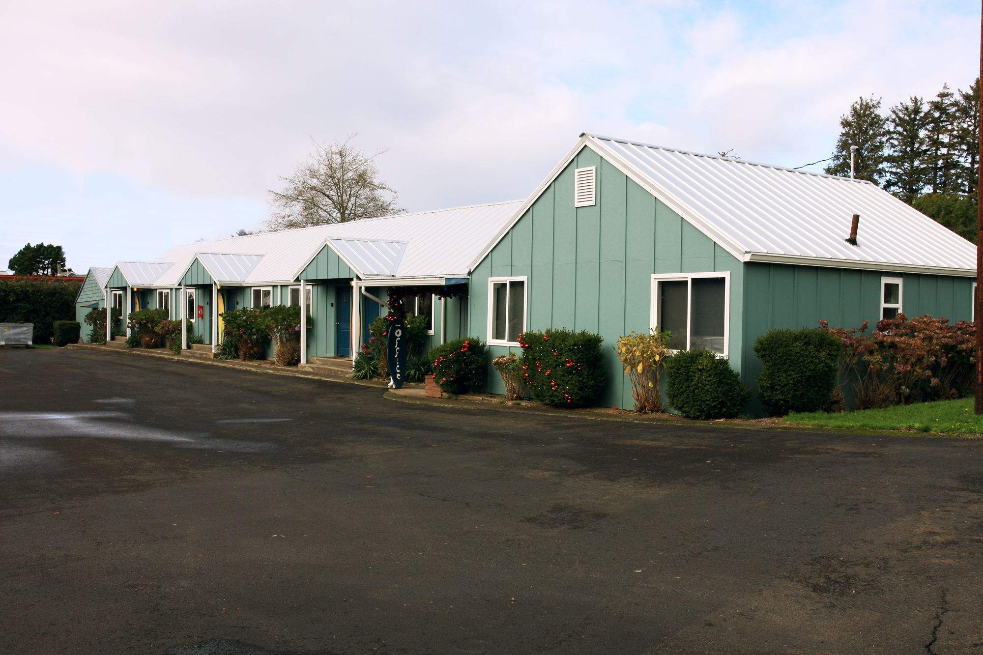 The Netarts Surf Inn