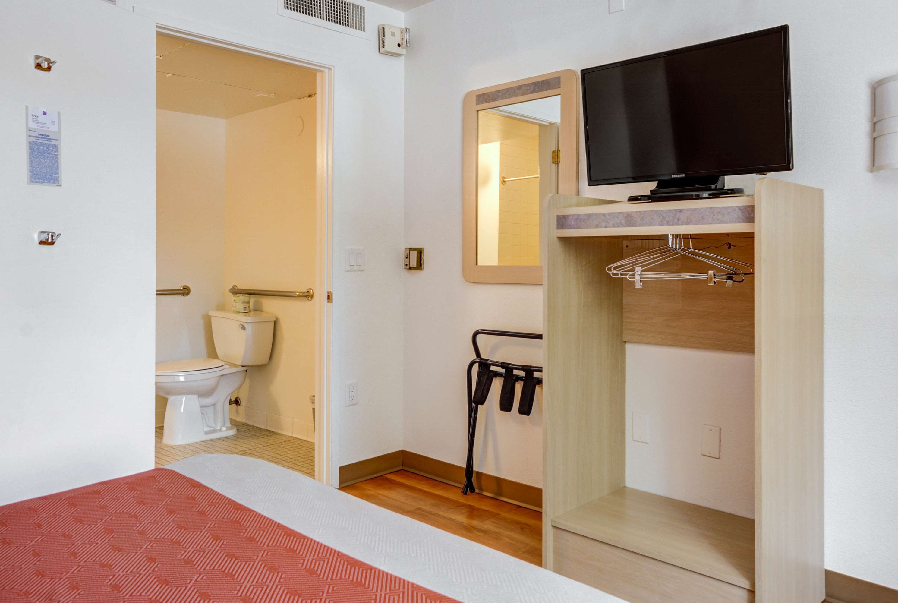 Motel 6 Portland East - Troutdale