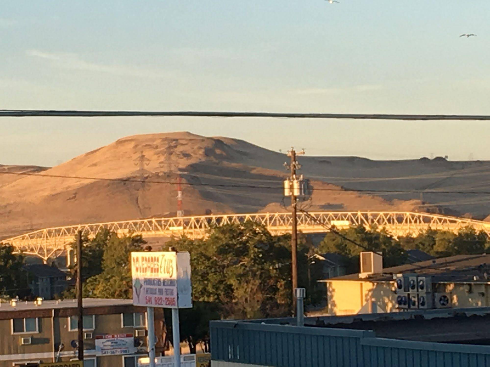 Umatilla Inn and Suites