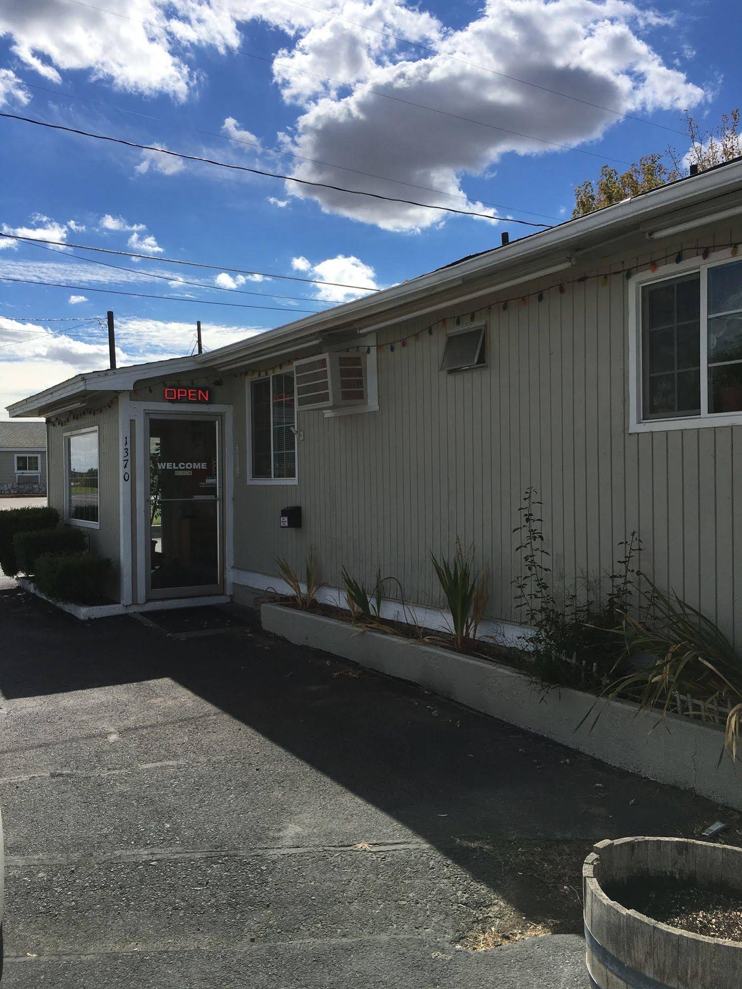 Umatilla Inn and Suites