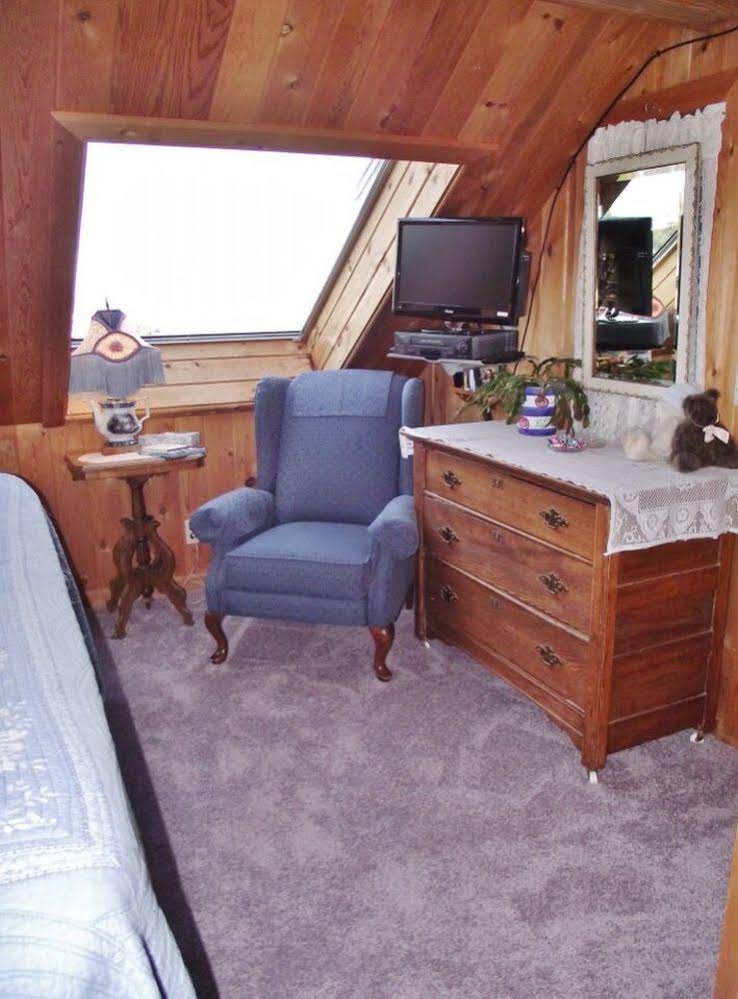 Cliff House Bed & Breakfast