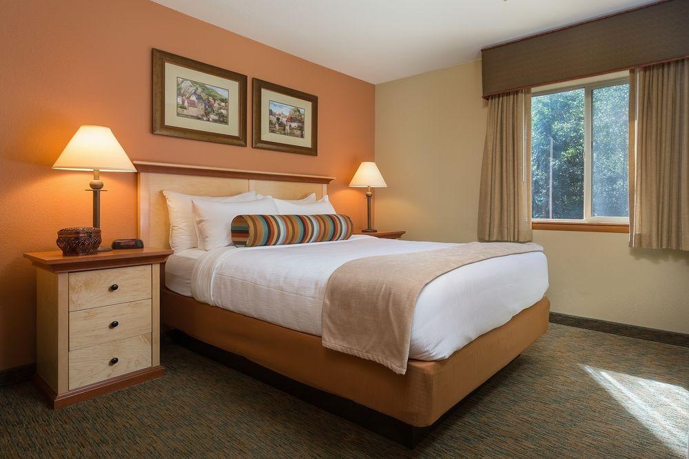 Whispering Woods Resort