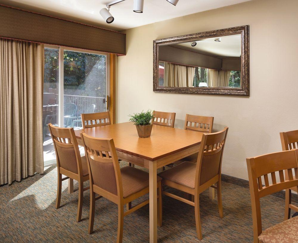 Whispering Woods Resort