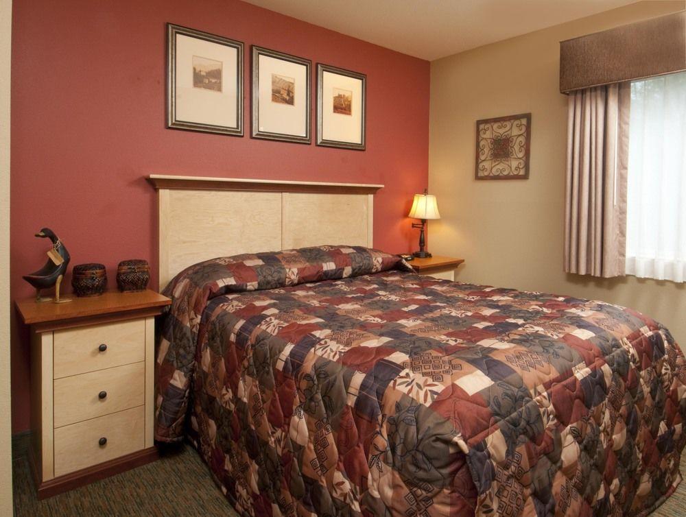 Whispering Woods Resort