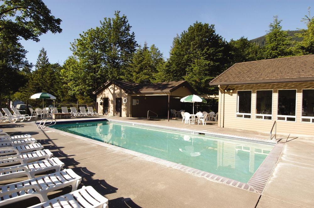 Whispering Woods Resort