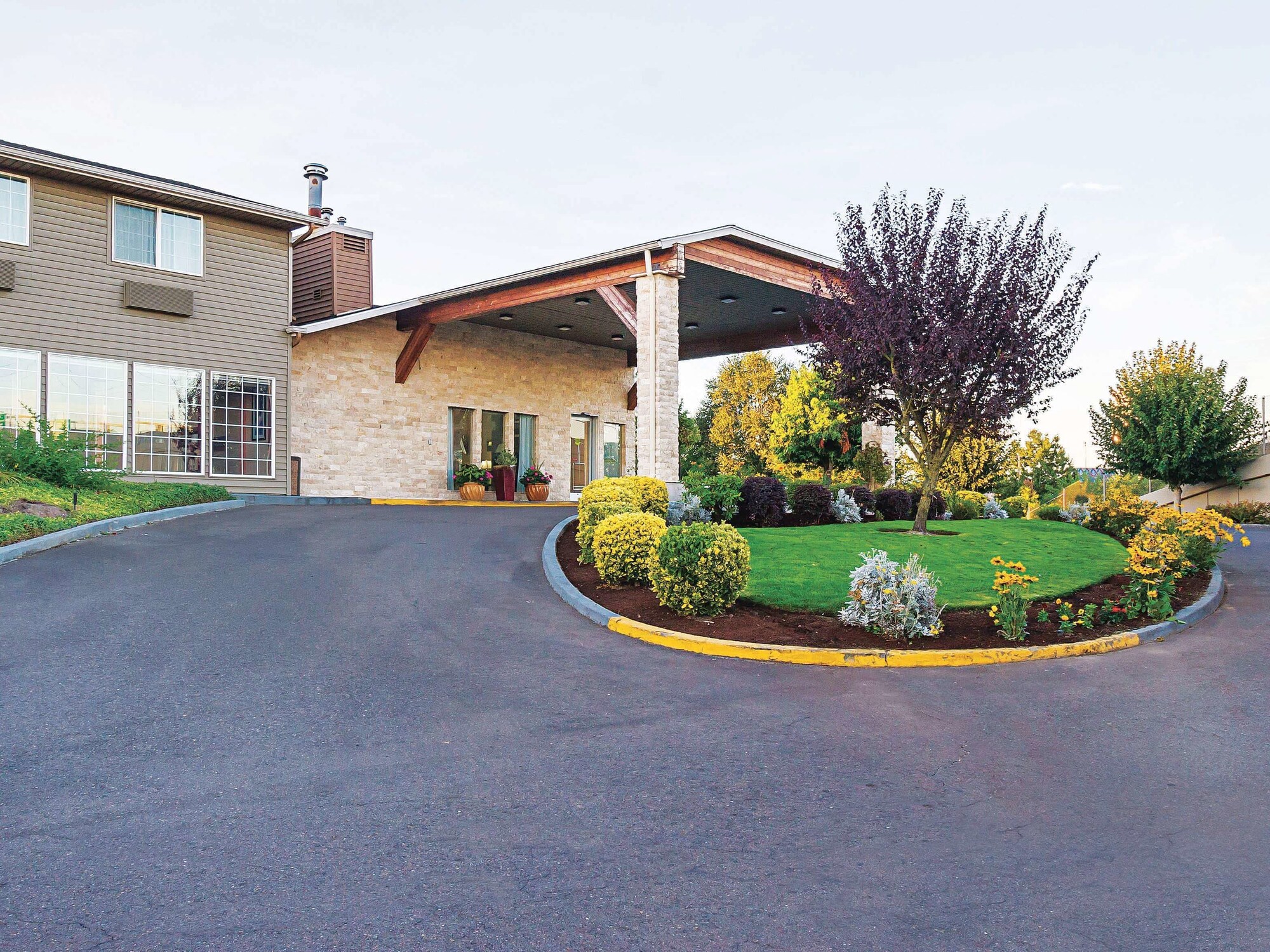 La Quinta Inn & Suites by Wyndham Woodburn