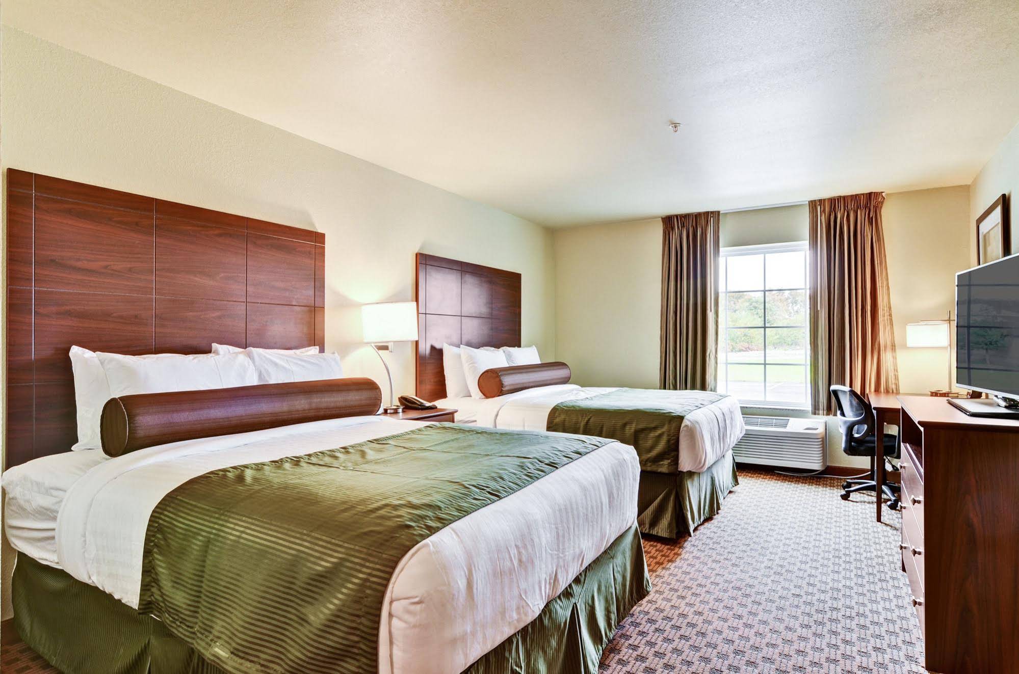 Cobblestone Inn & Suites  Ambridge