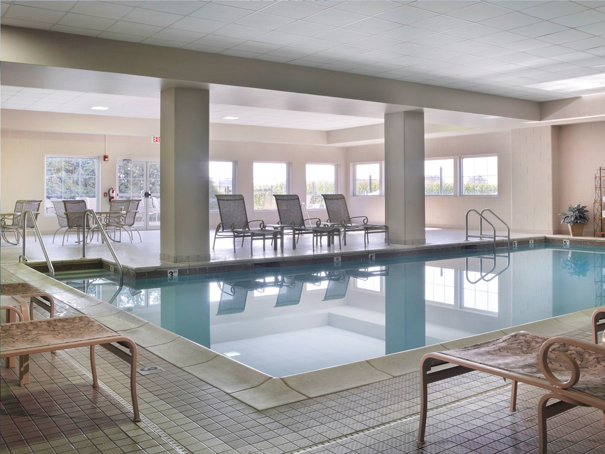 Amish View Inn and Suites