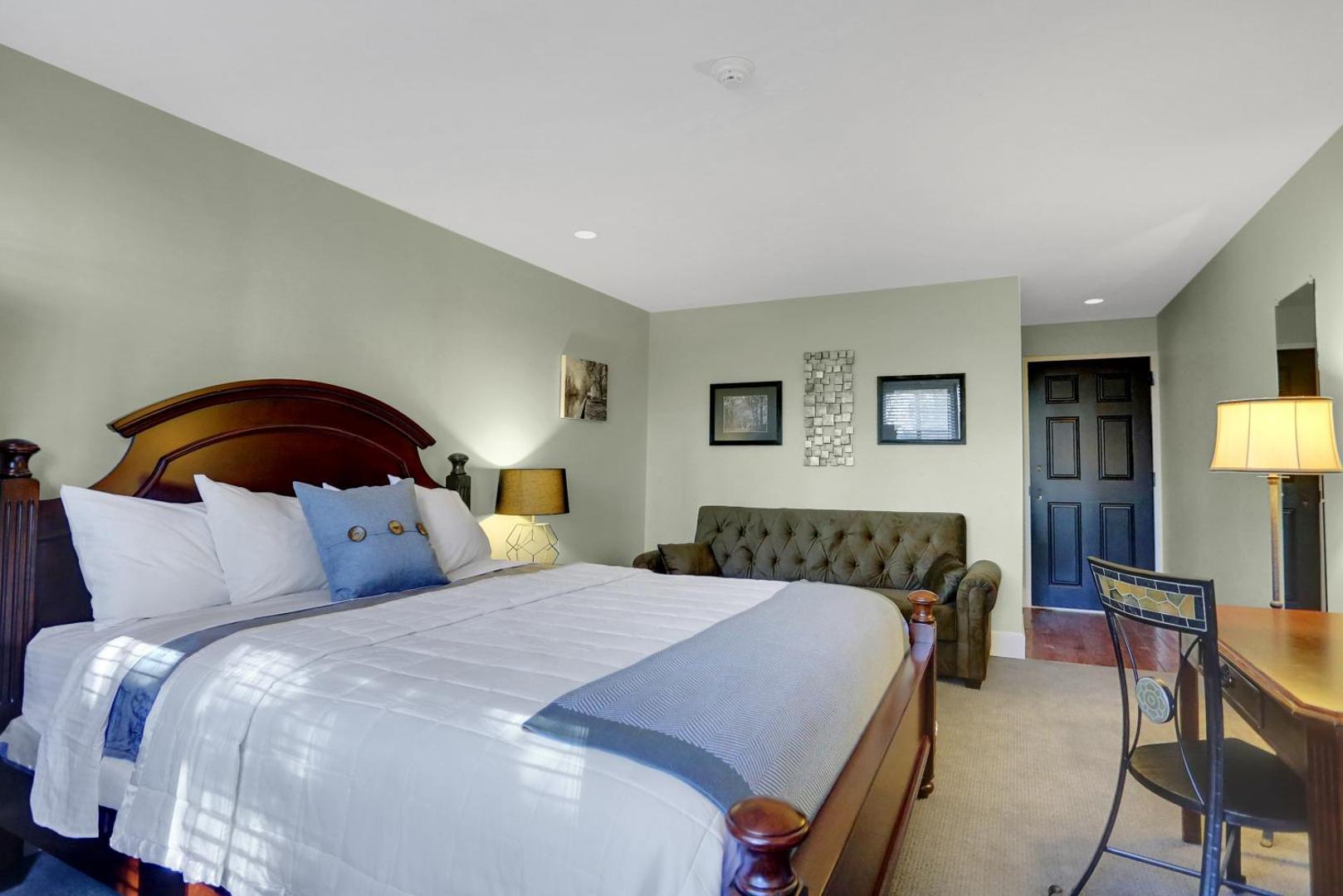Allenberry Resort Inn & Playhouse