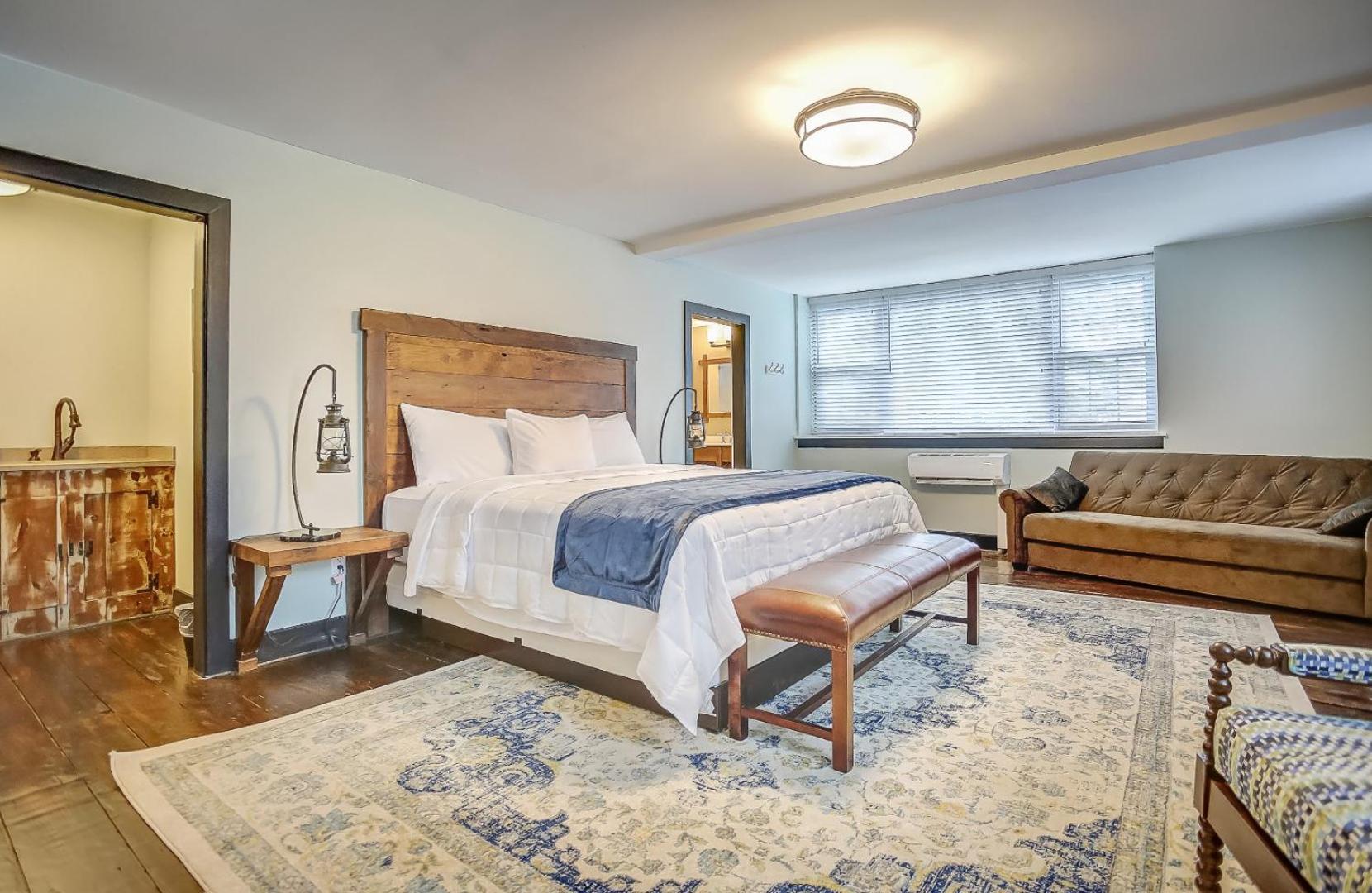 Allenberry Resort Inn & Playhouse