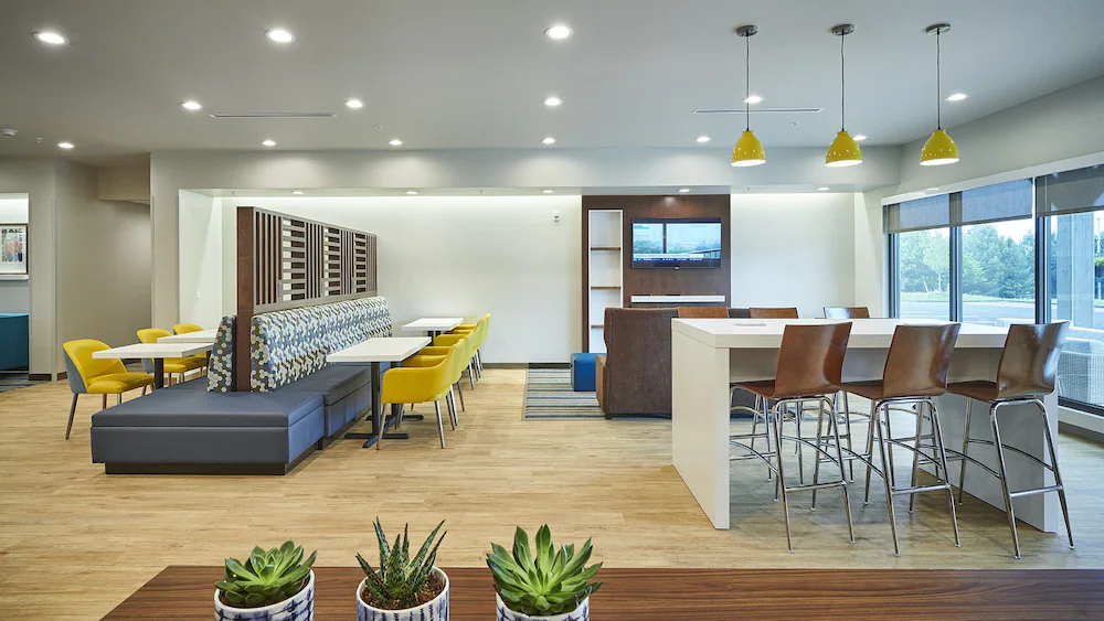 MainStay Suites