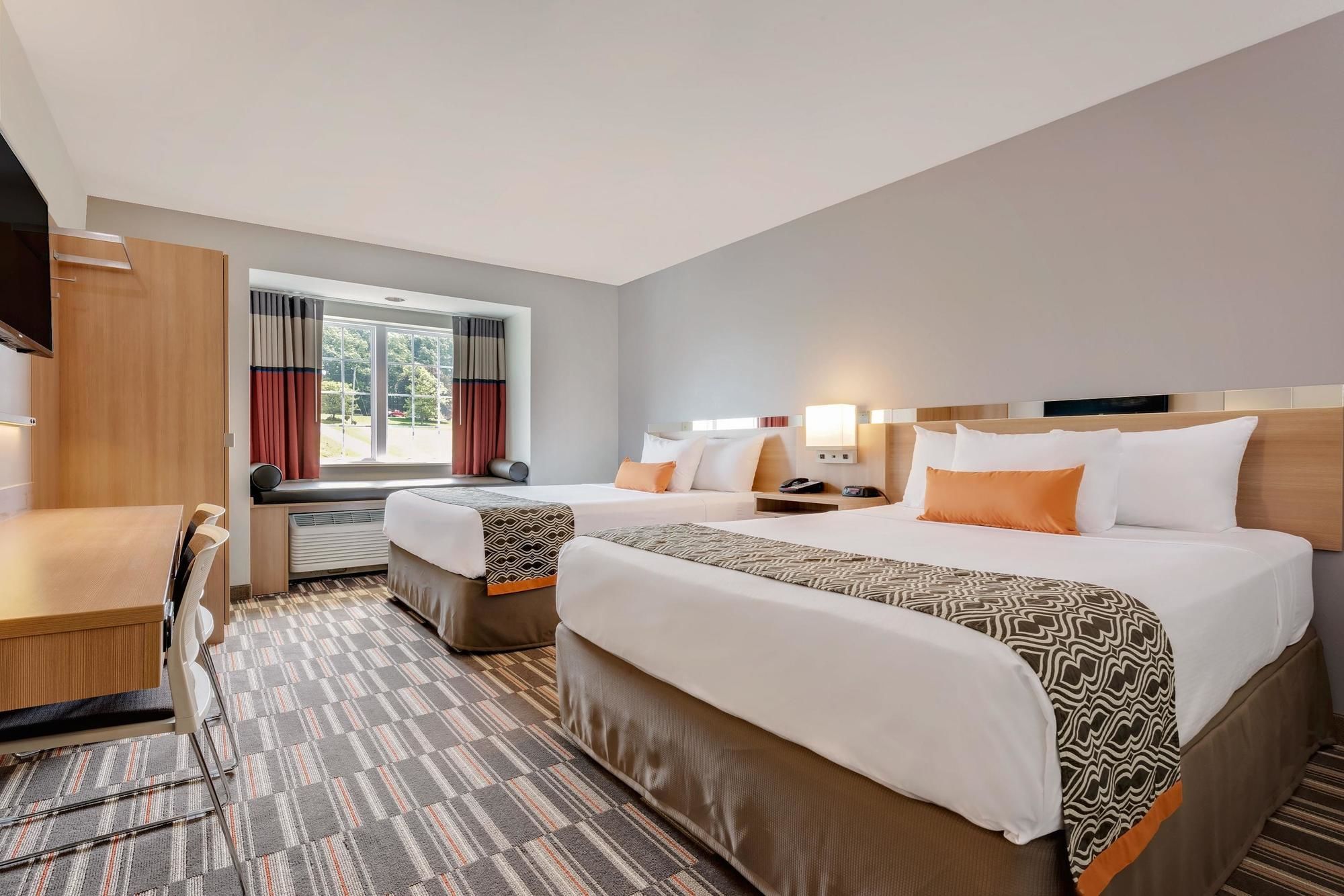 Microtel Inn & Suites by Wyndham Clarion