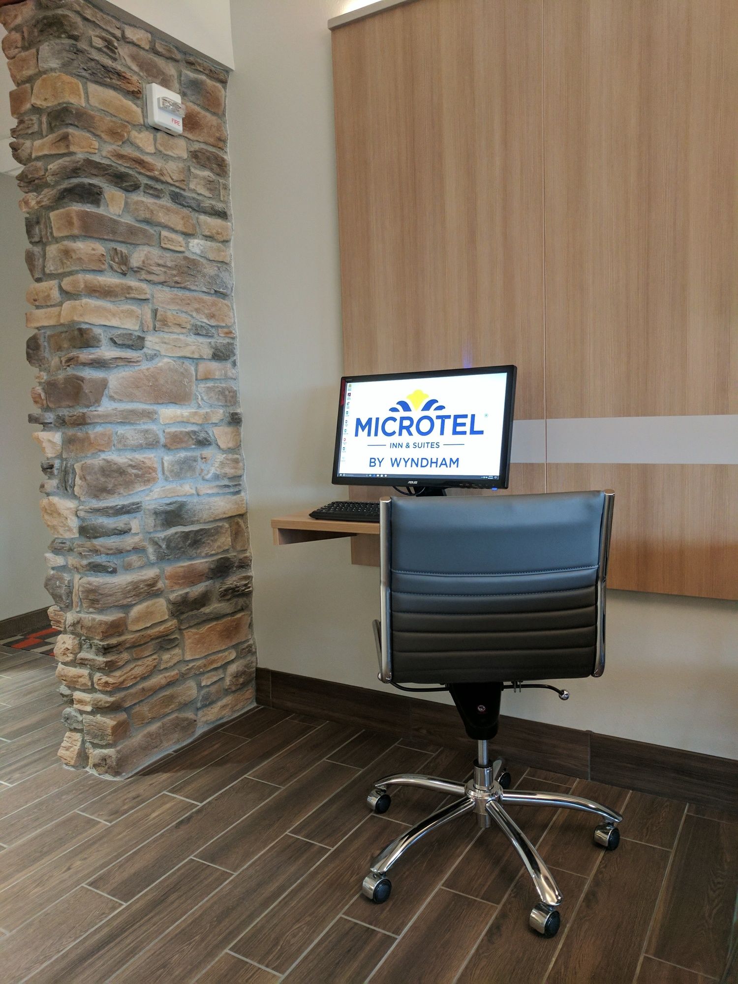 Microtel Inn & Suites by Wyndham Clarion