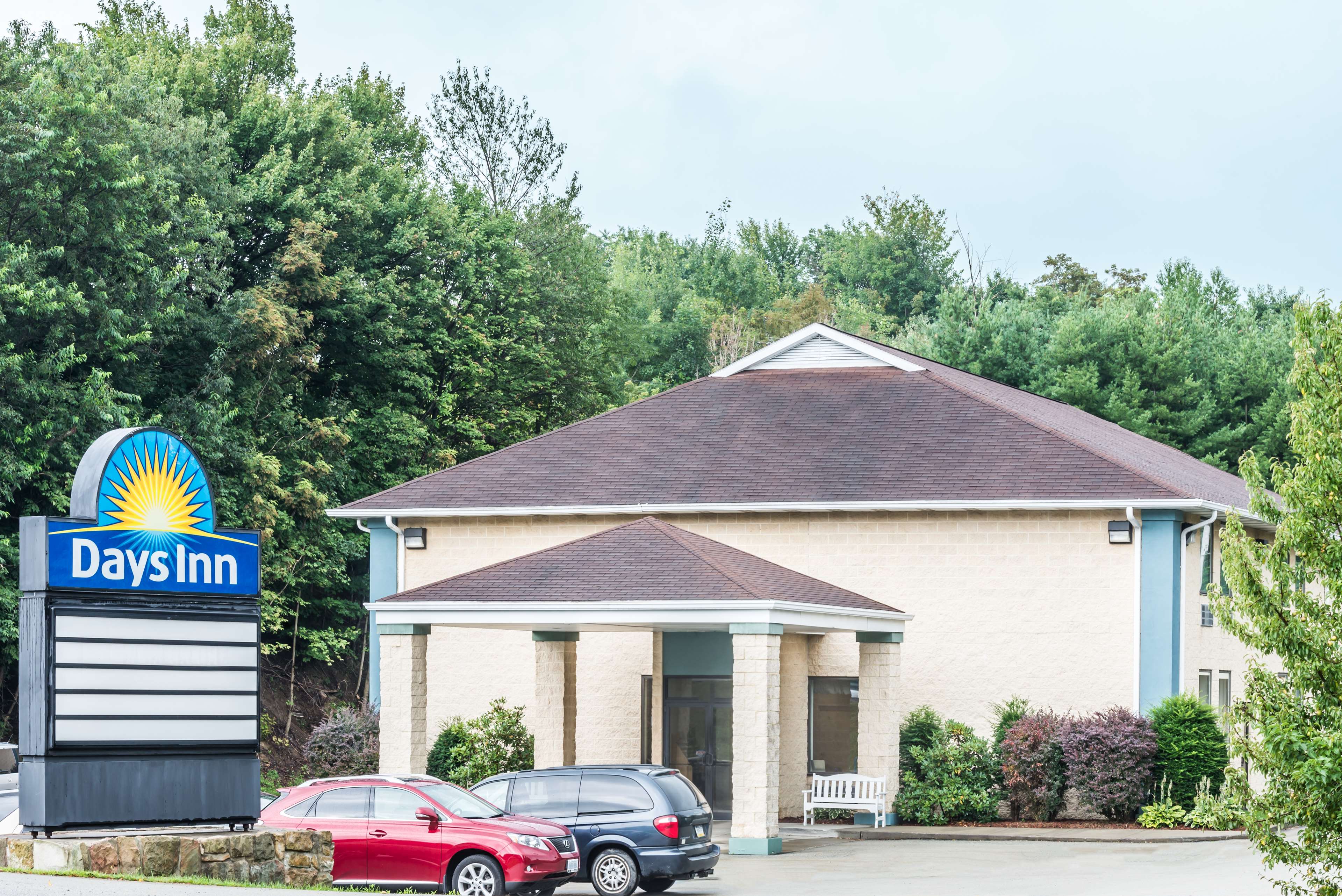 Days Inn by Wyndham Donegal