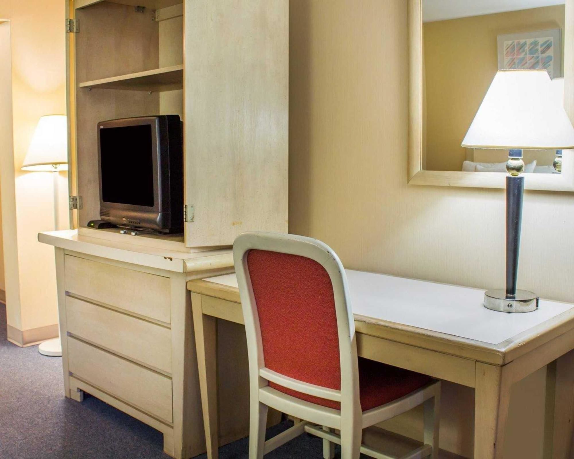 Econo Lodge