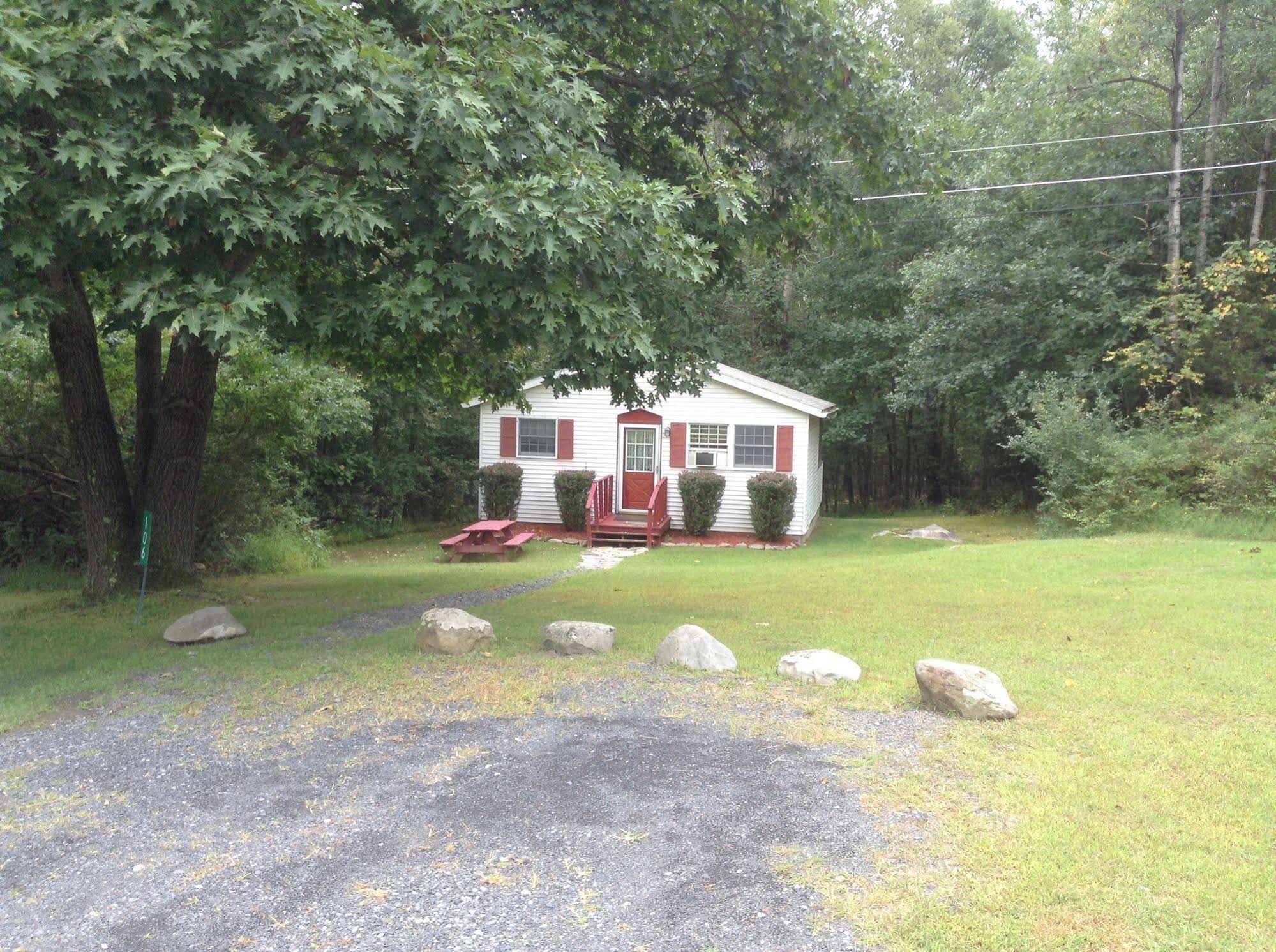 Echo Valley Cottages