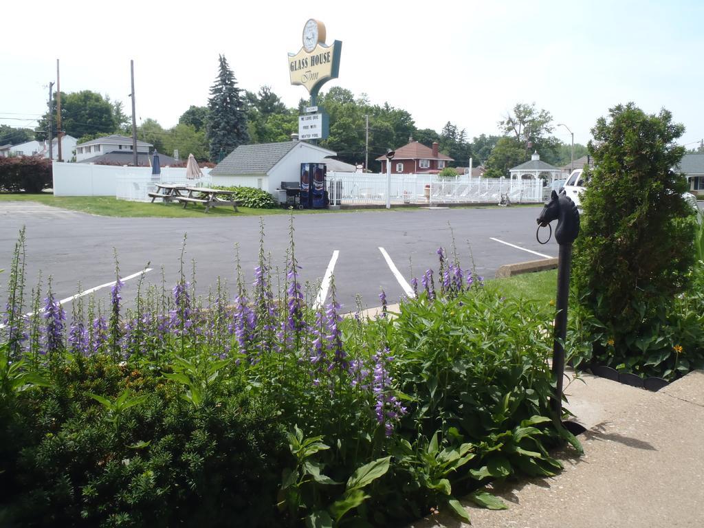 Glass House Inn