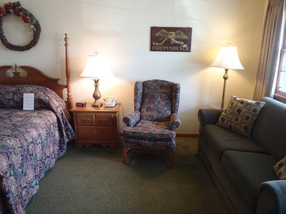 Glass House Inn