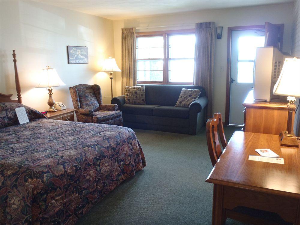 Glass House Inn