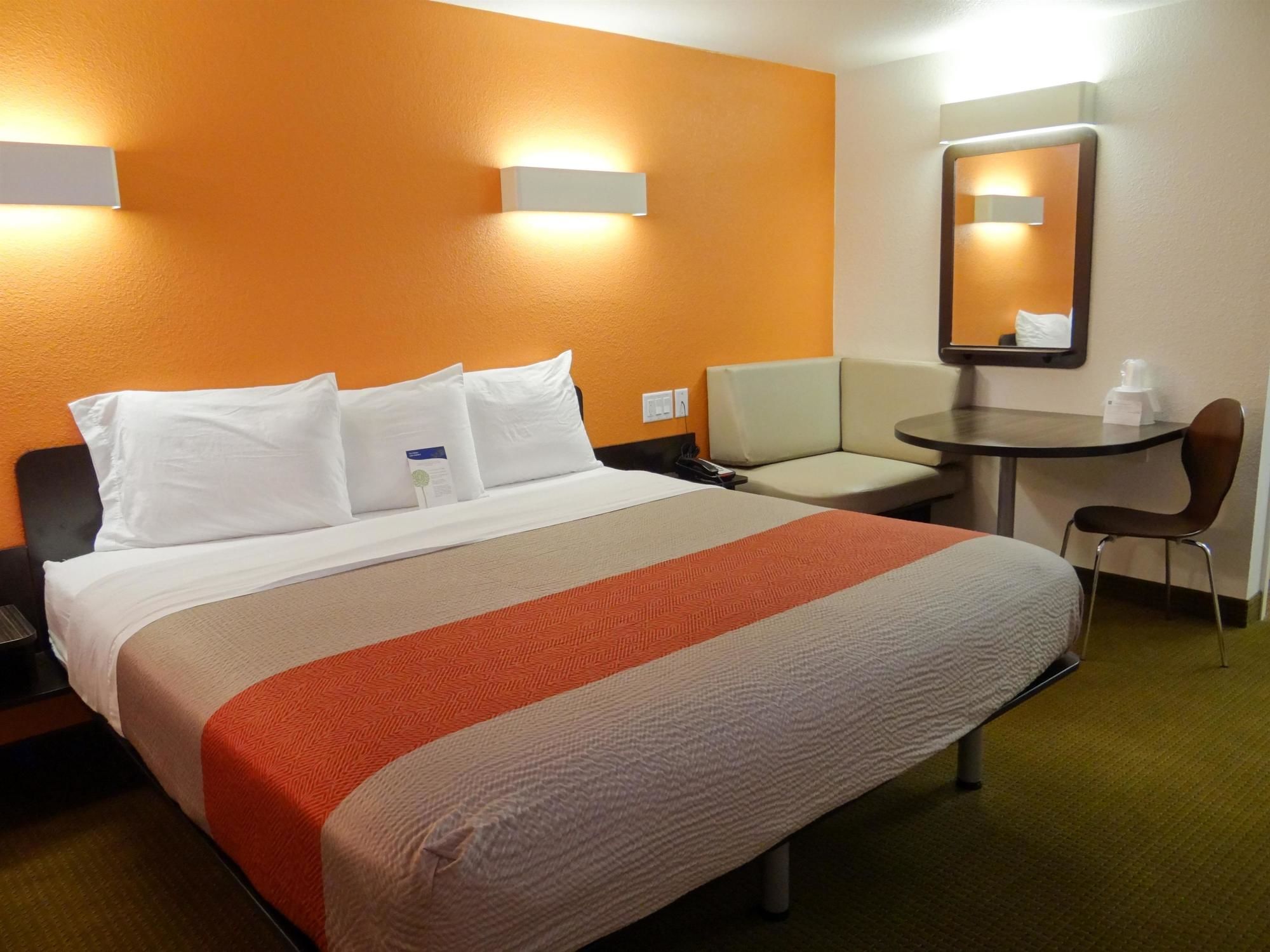 Motel 6 Erie