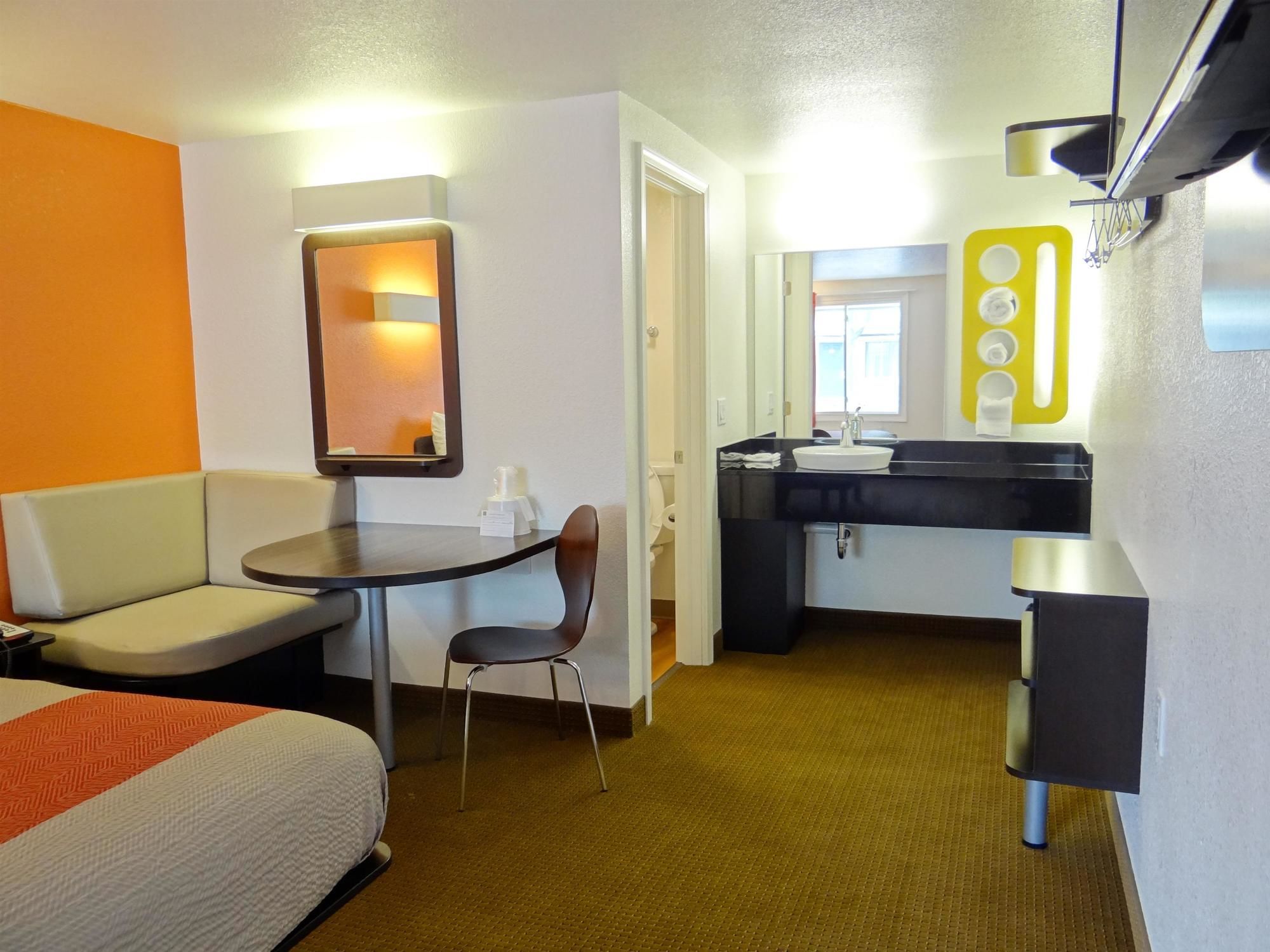 Motel 6 Erie