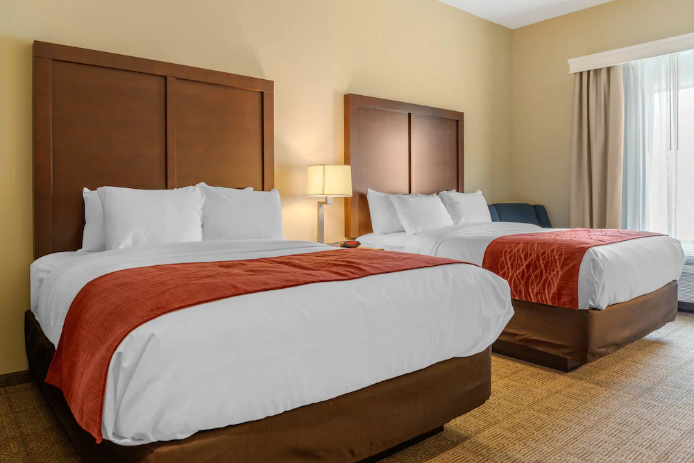 Comfort Inn & Suites