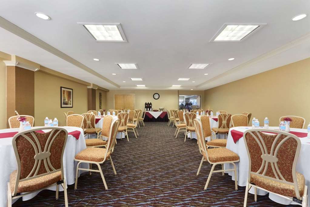 Comfort Inn & Suites Glen Mills