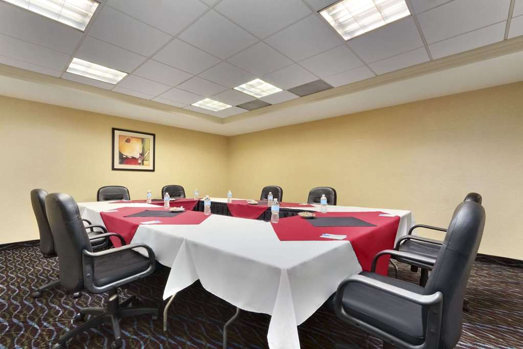 Comfort Inn & Suites Glen Mills