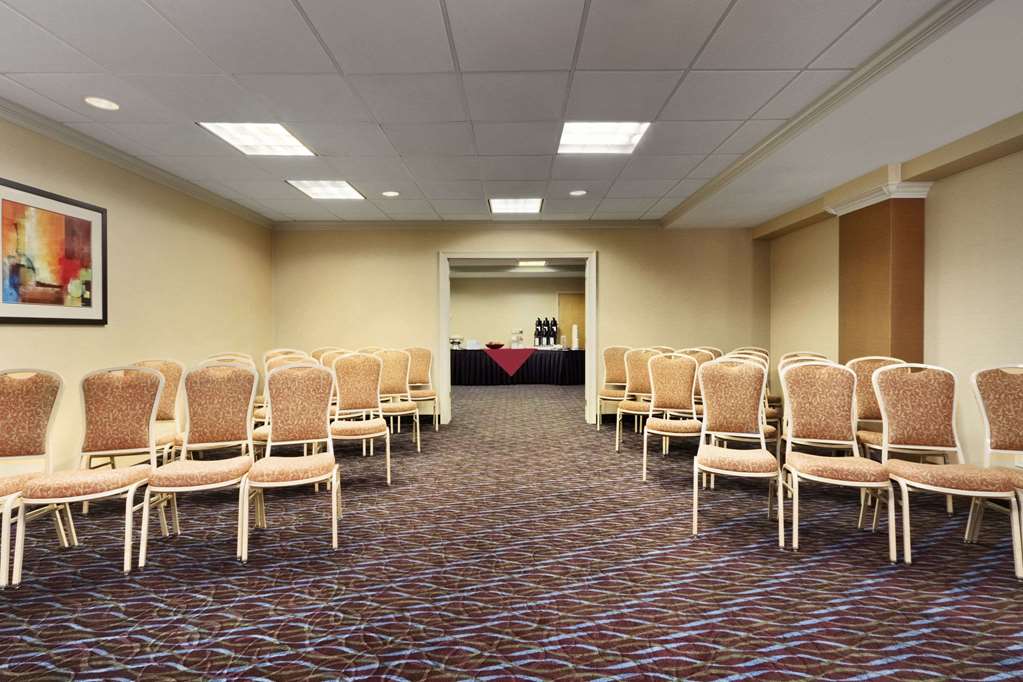 Comfort Inn & Suites Glen Mills