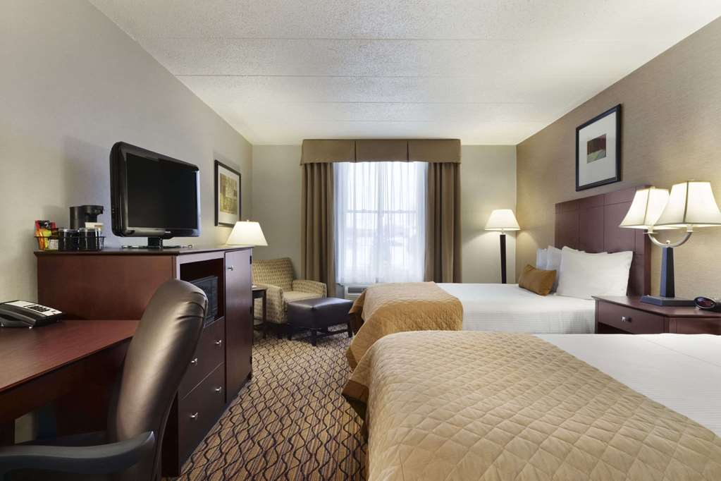 Comfort Inn & Suites Glen Mills