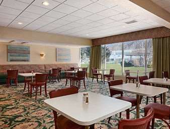 Red Carpet Inn & Suites