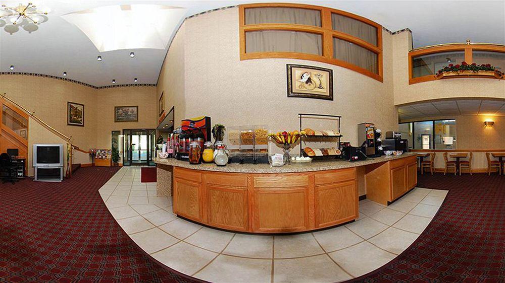 Red Roof Inn & Suites Hermitage