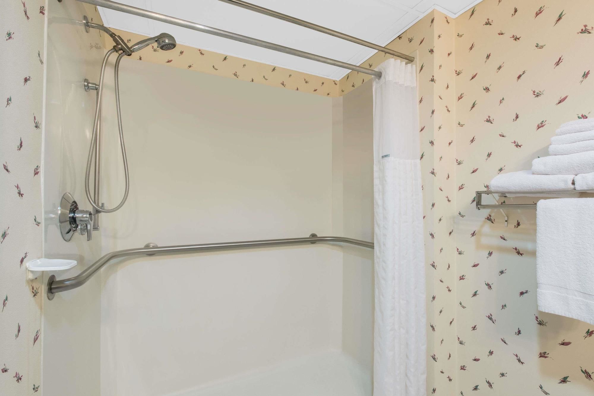 Holiday Inn Express Jonestown - Ft. Indiantown Gap