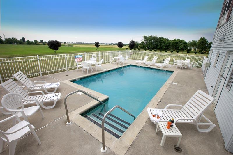 Lancaster Inn & Suites