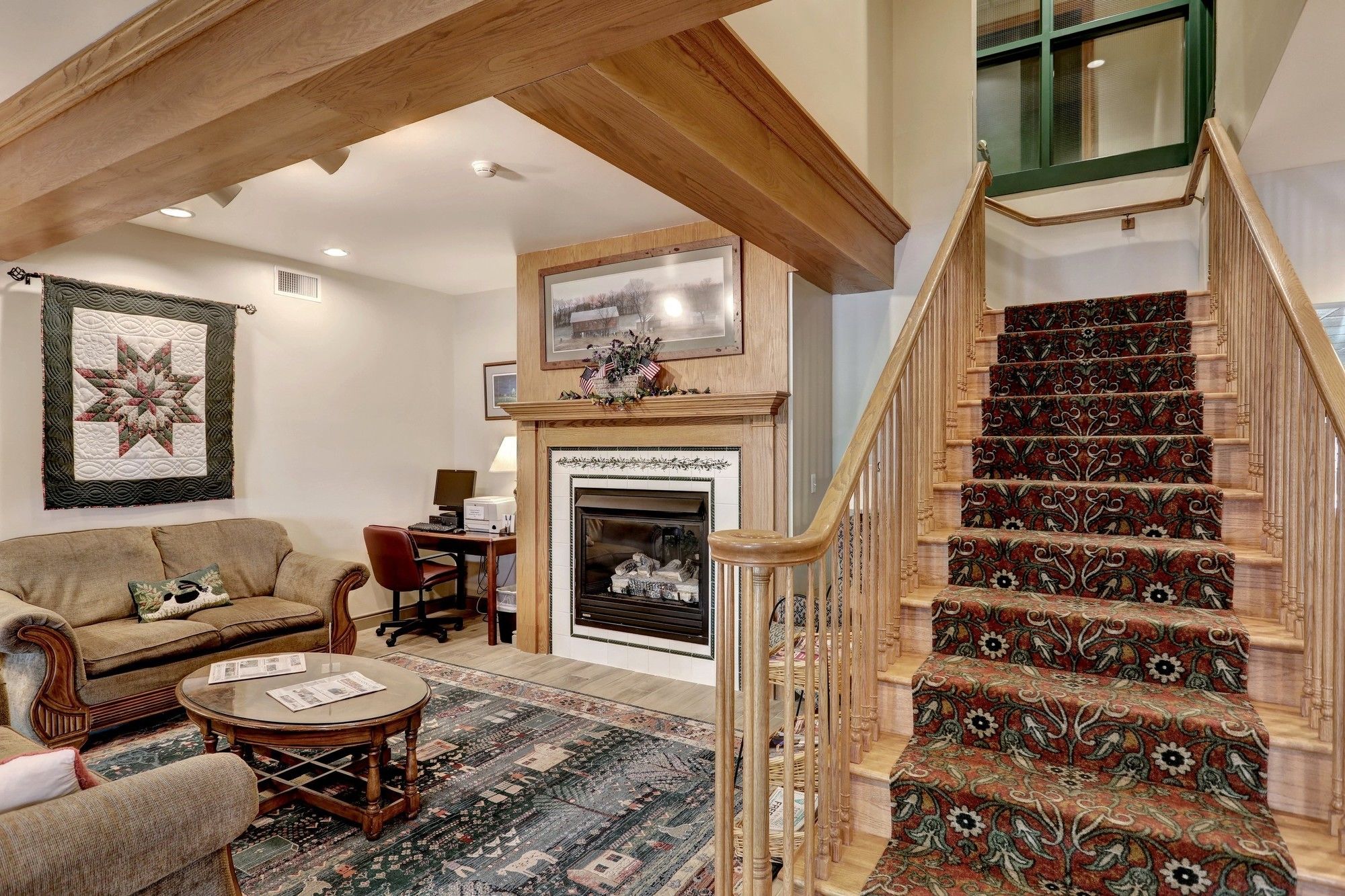 Lancaster Inn & Suites