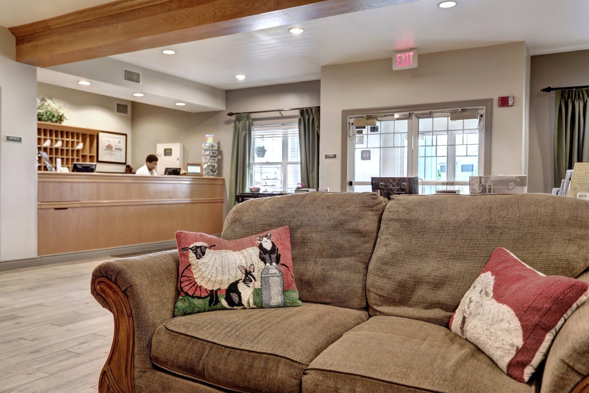 Lancaster Inn & Suites