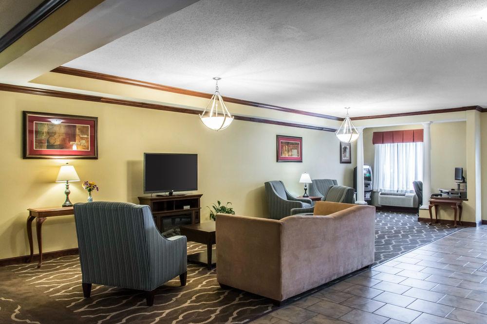 Red Roof Inn & Suites Mifflinville