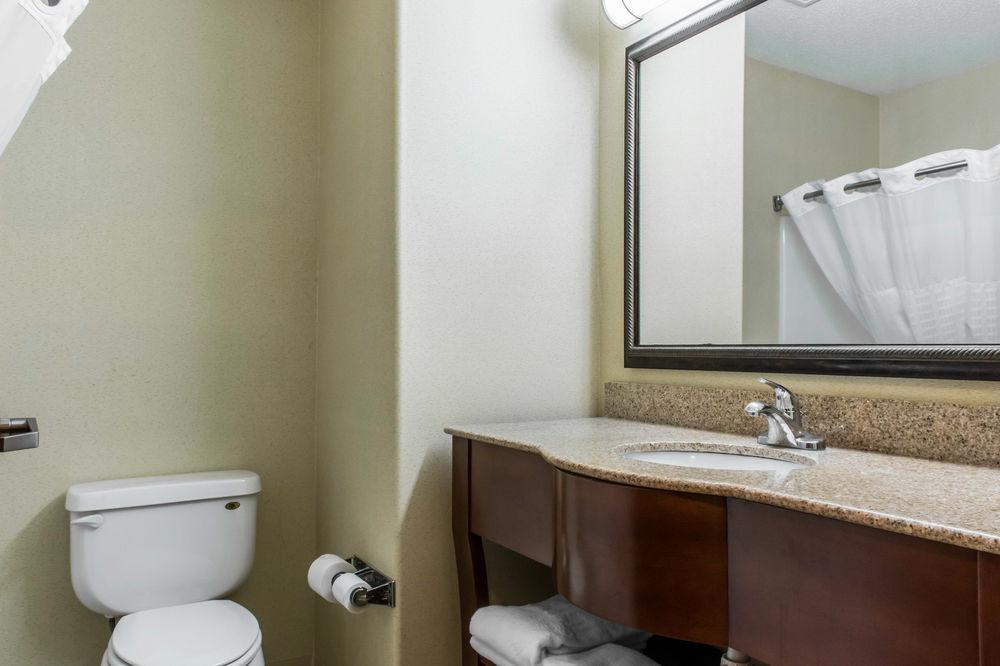 Red Roof Inn & Suites Mifflinville