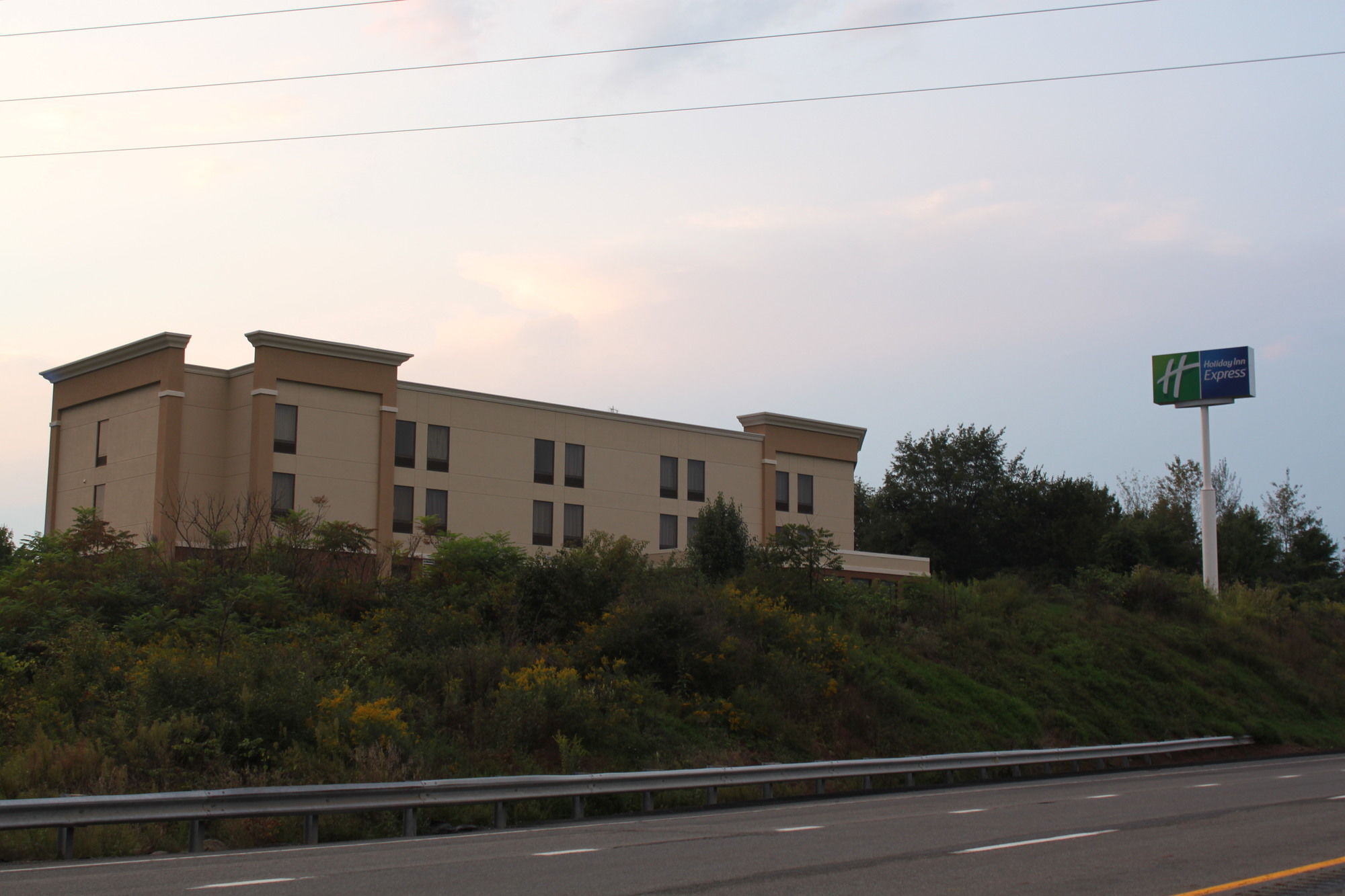 Holiday Inn Express Lewisburg/New Columbia