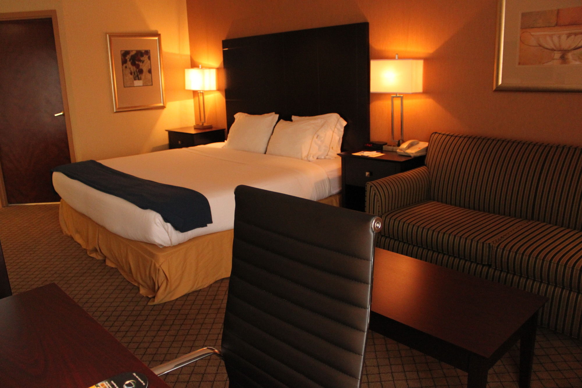 Holiday Inn Express Lewisburg/New Columbia