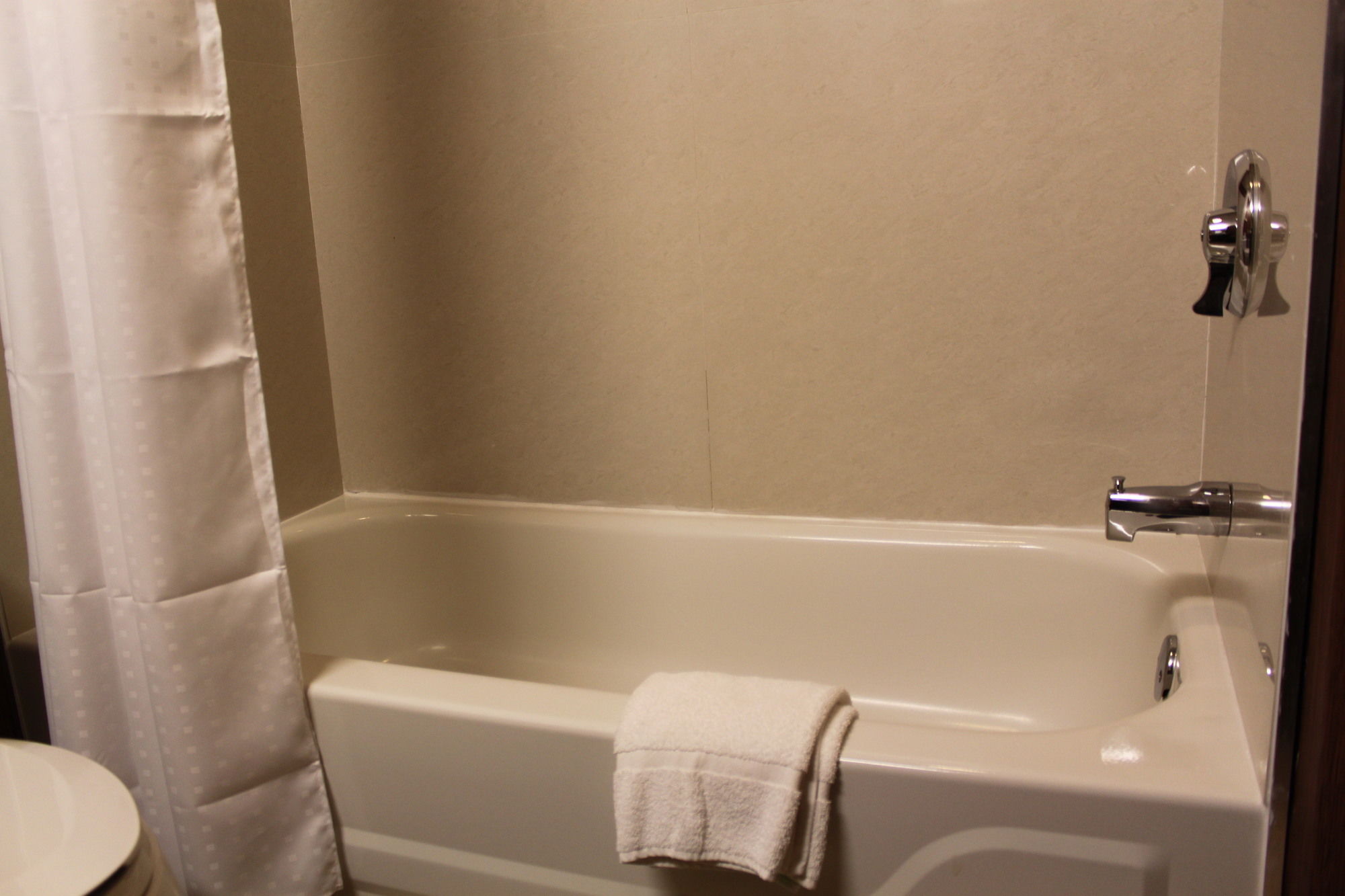 Holiday Inn Express Lewisburg/New Columbia