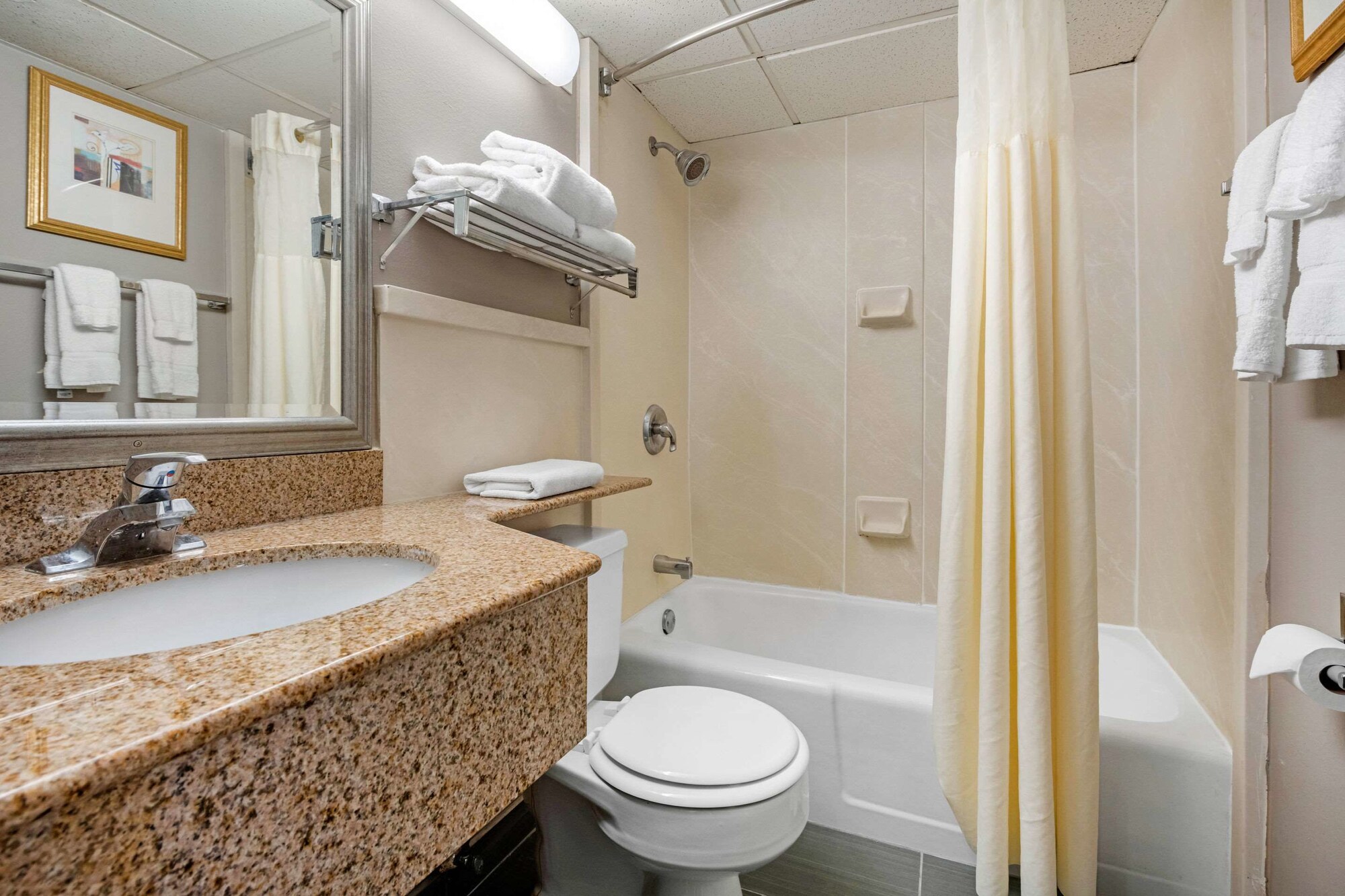 Clarion Hotel And Conference Center Harrisburg West